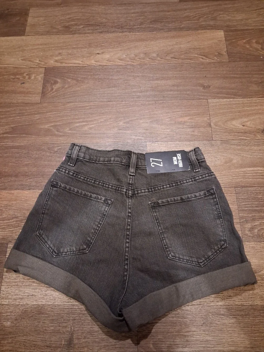 BDG Mom Highrise Shorts Button Fly Womens Size 27 Black.